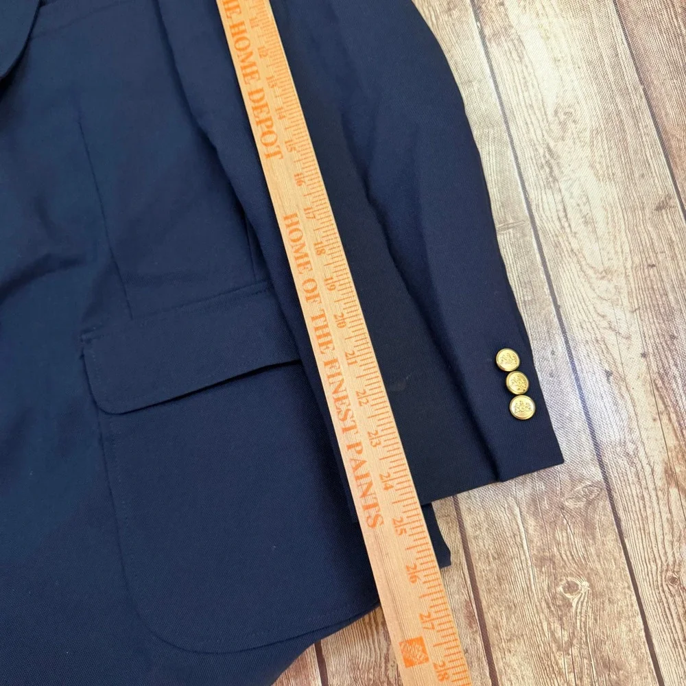 Stafford Classic Blazer Sport Coat Mens size 44R Blue Gold Tone Buttons